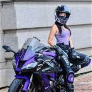 Meet your Posher, Taylor